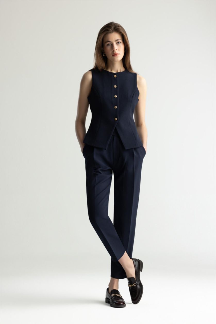 Kadın Lacivert Regular Fit Bisiklet Yaka Düğmeli Blazer Yelek