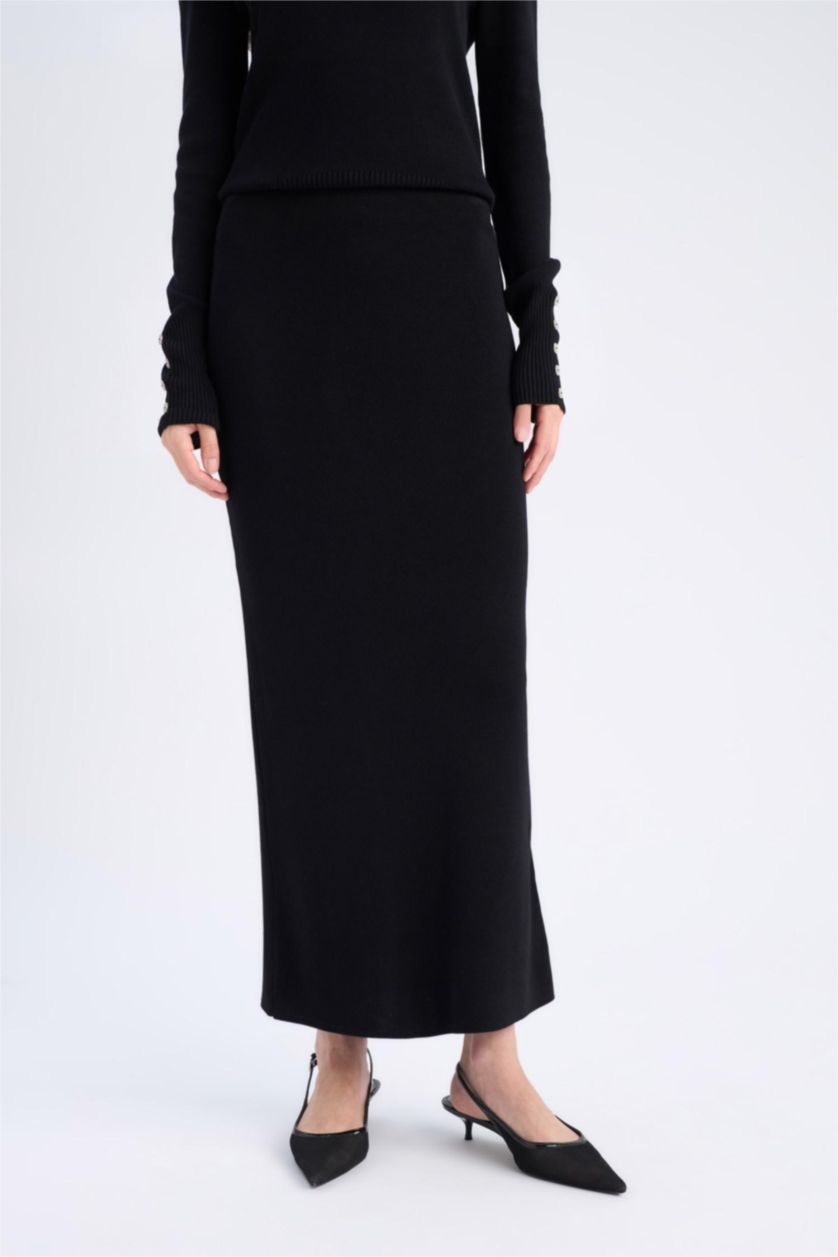 WOMAN Black Basic Midi Pencil Skirt