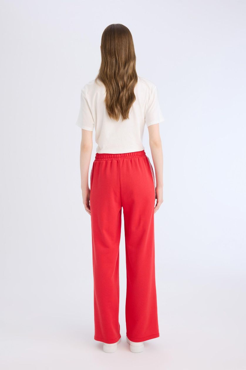 FEMME Rouge Pantalon de jogging large à coupe droite