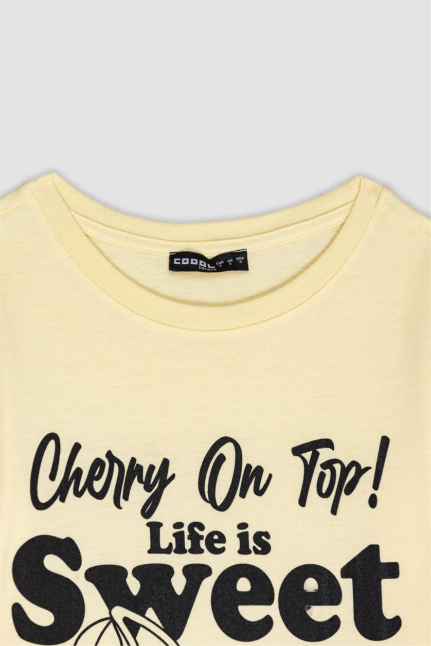 حريمي أصفر فاتح Regular Fit Short Sleeve T-Shirt