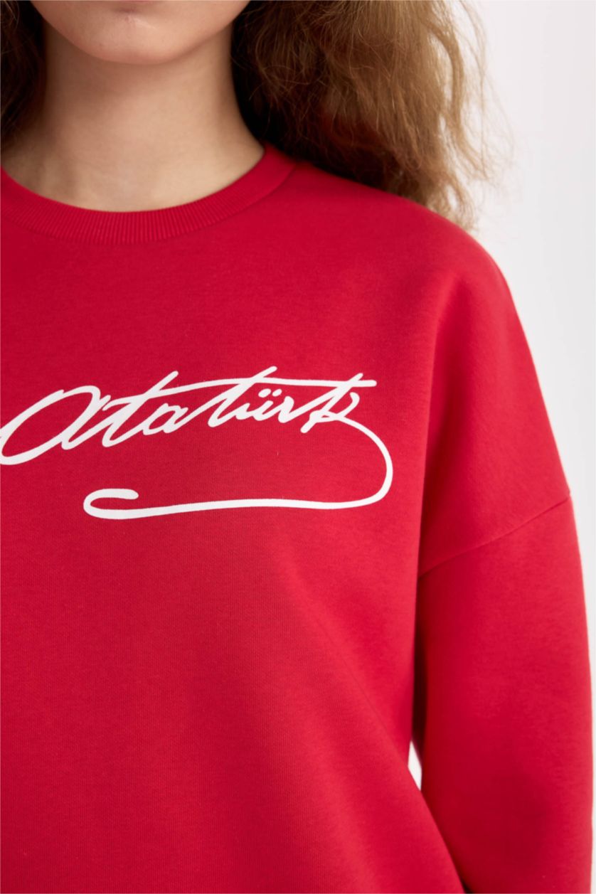 Kadın Kırmızı Oversize Geniş Kalıp Atatürk İmzalı Bisiklet Yaka Sweatshirt