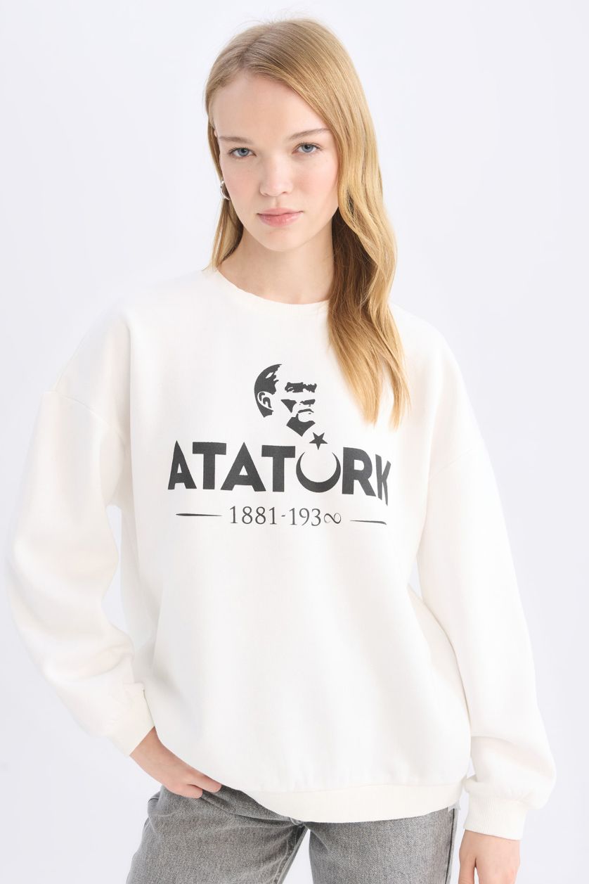 Kadın Kırık Beyaz Oversıze Kalın Sweatshirt Kumaşı Sweatshirt