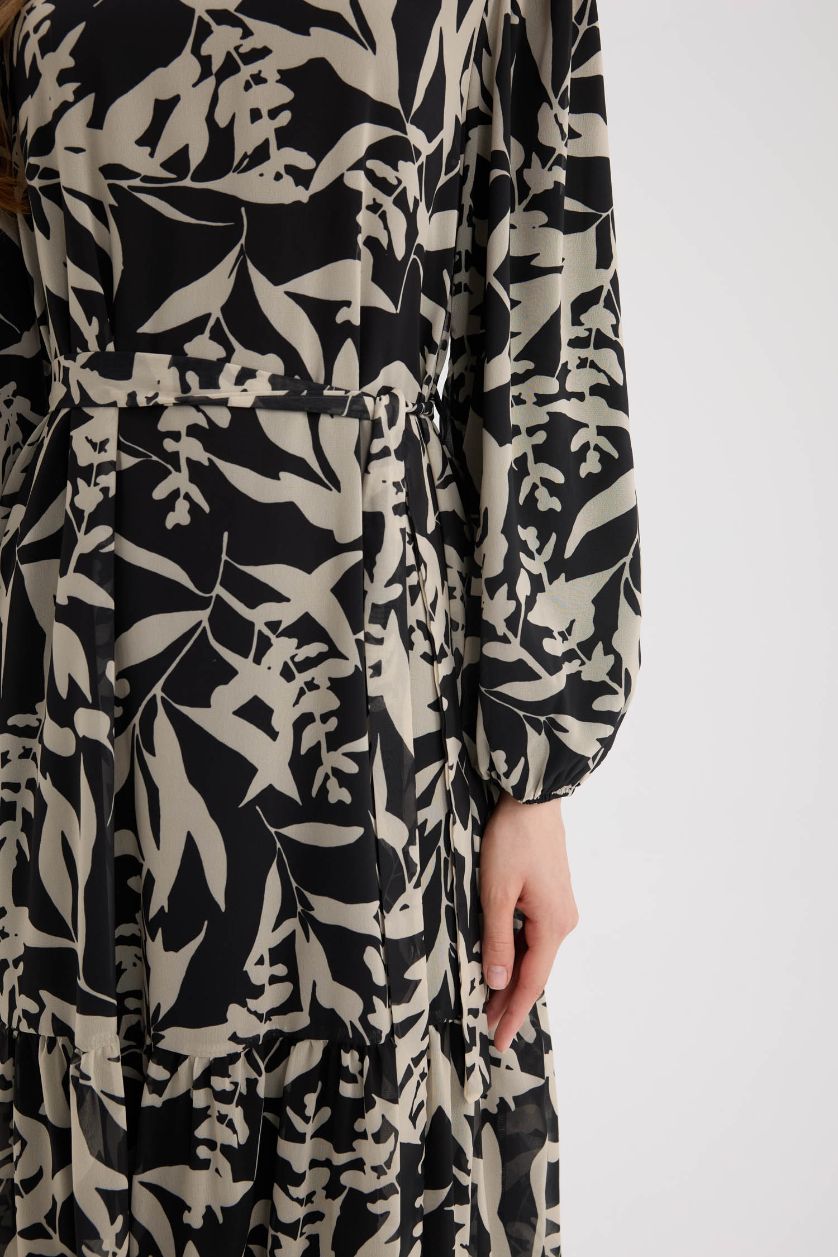 Woman Black Crew Neck Patterned Chiffon Long Sleeve Maxi Dress