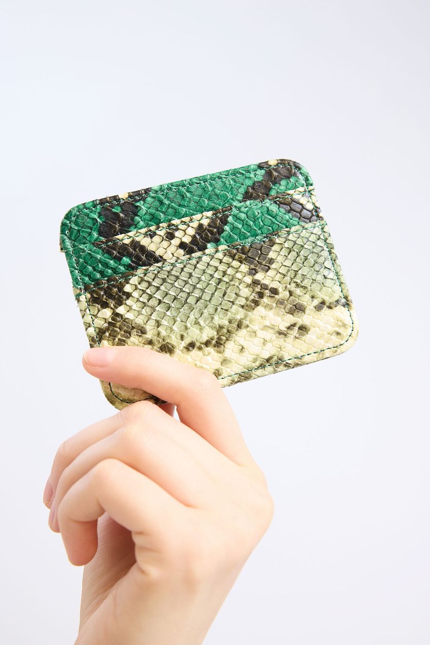 Kadın Yeşil Kadın Kartlık