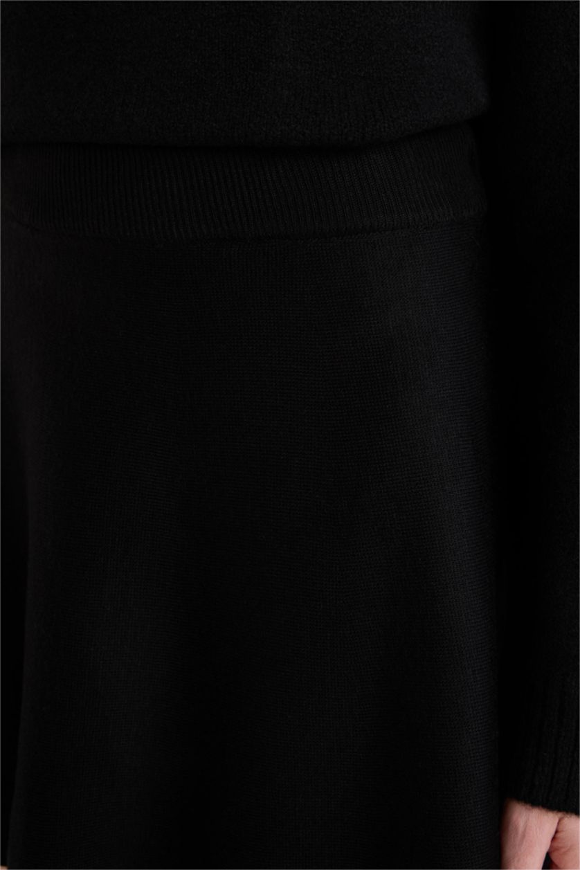 WOMAN Black A Form Flounce Knitted Mini Skirt