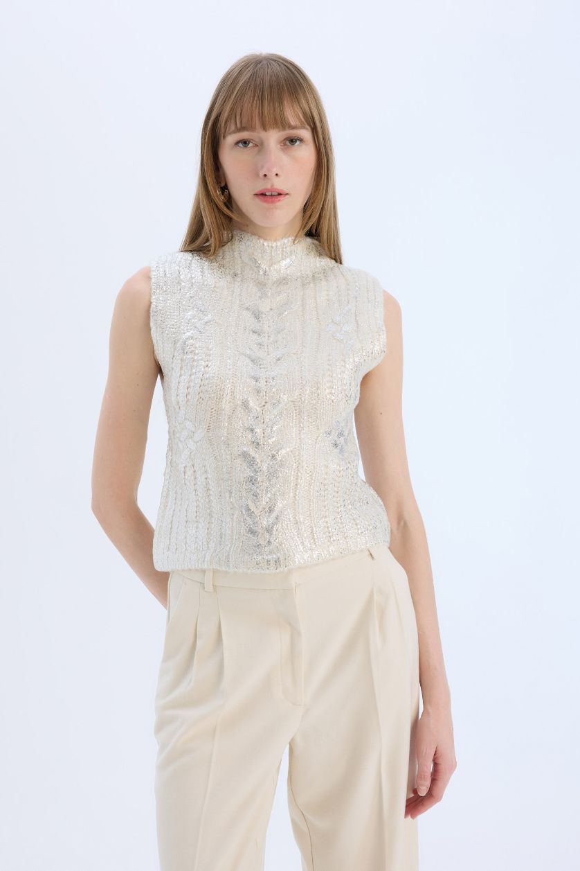 نساء بيج فاتح يلك تريكو لامع قصة عادية بياخة عالية