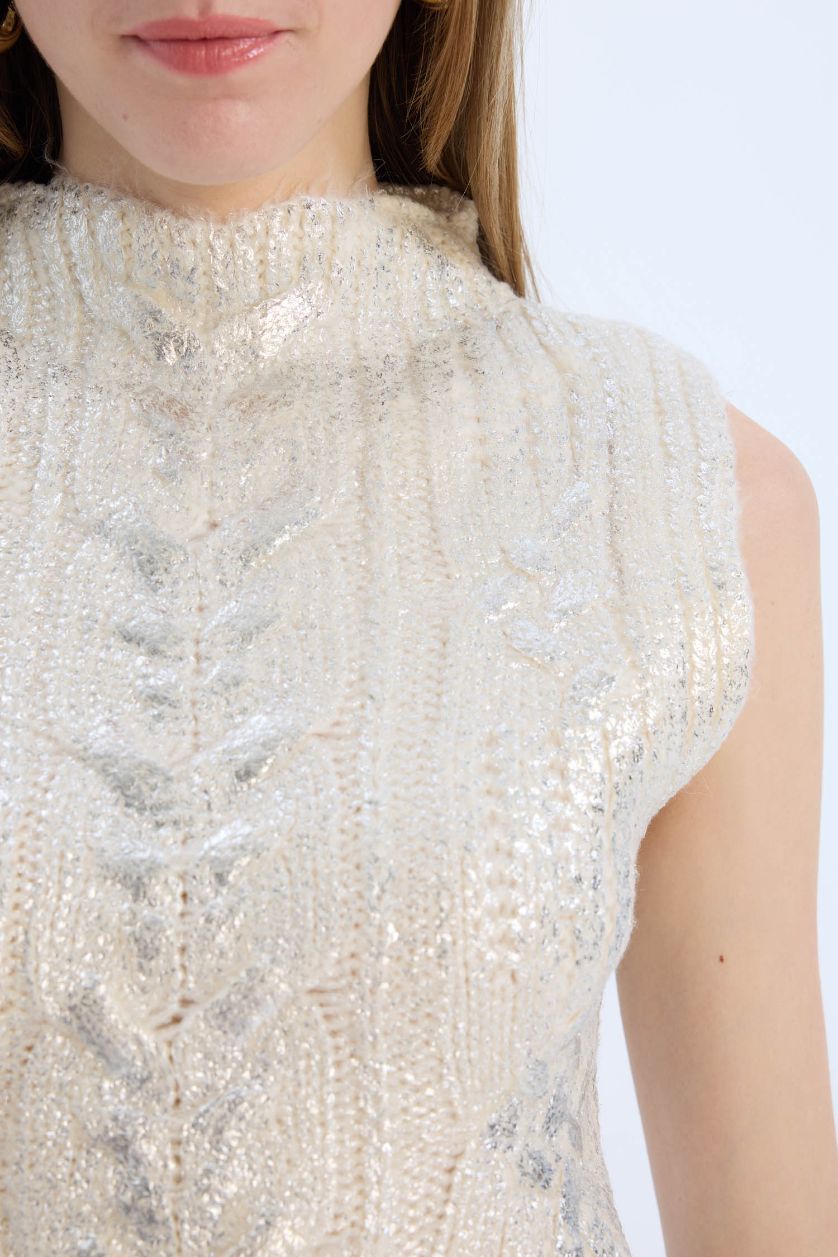 نساء بيج فاتح يلك تريكو لامع قصة عادية بياخة عالية