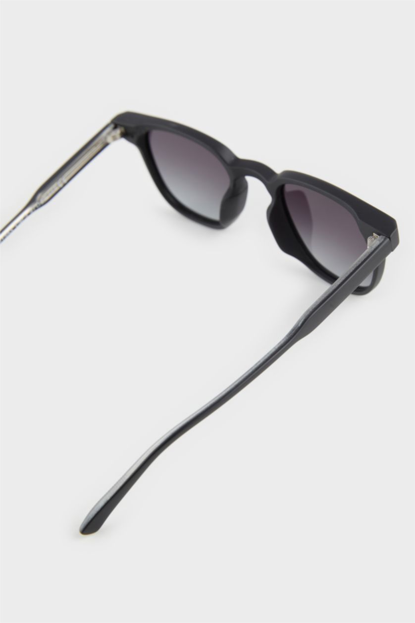 MAN Karma Man Round Sunglasses