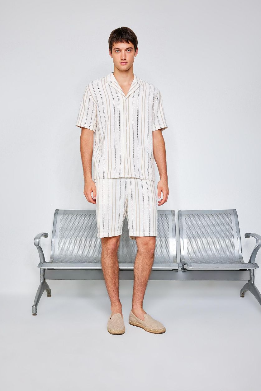 Erkek Taş Regular Fıt Polo Yaka Kısa Kollu Gömlek