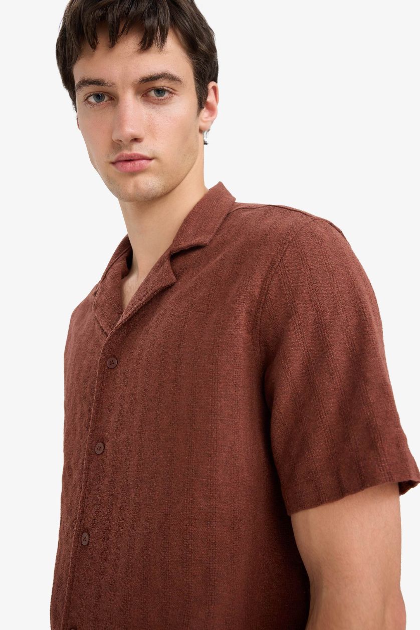 Erkek Kahve Regular Fıt Polo Yaka Jakarlı Kısa Kollu Gömlek