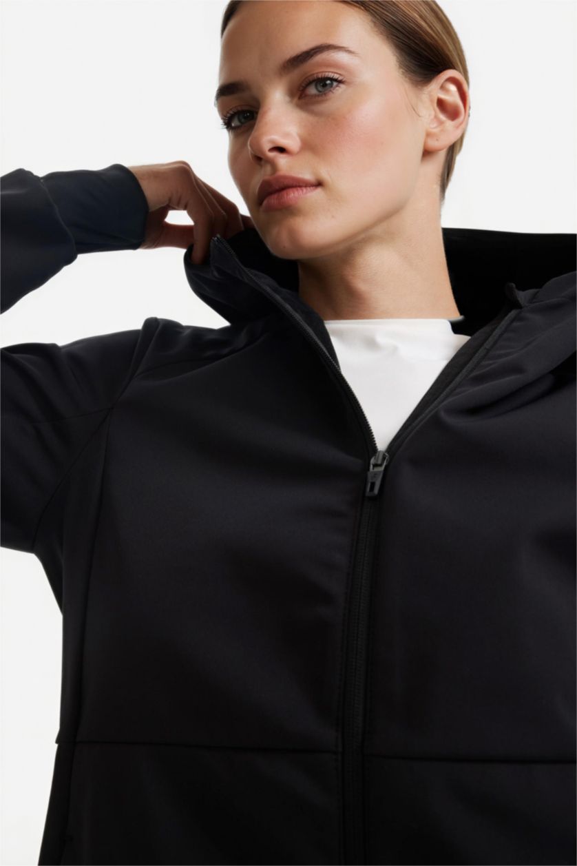 Kadın Siyah Su İtici Softshell Slim Fit Dar Kesim Kapüşonlu Fermuarlı Cepli Parka