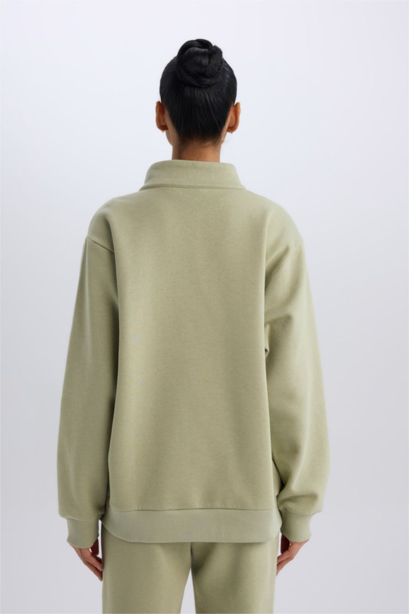 Kadın Açık Haki Oversize Geniş Kalıp Fermuarlı Dik Yaka Baskılı Kalın Sporcu Sweatshirt