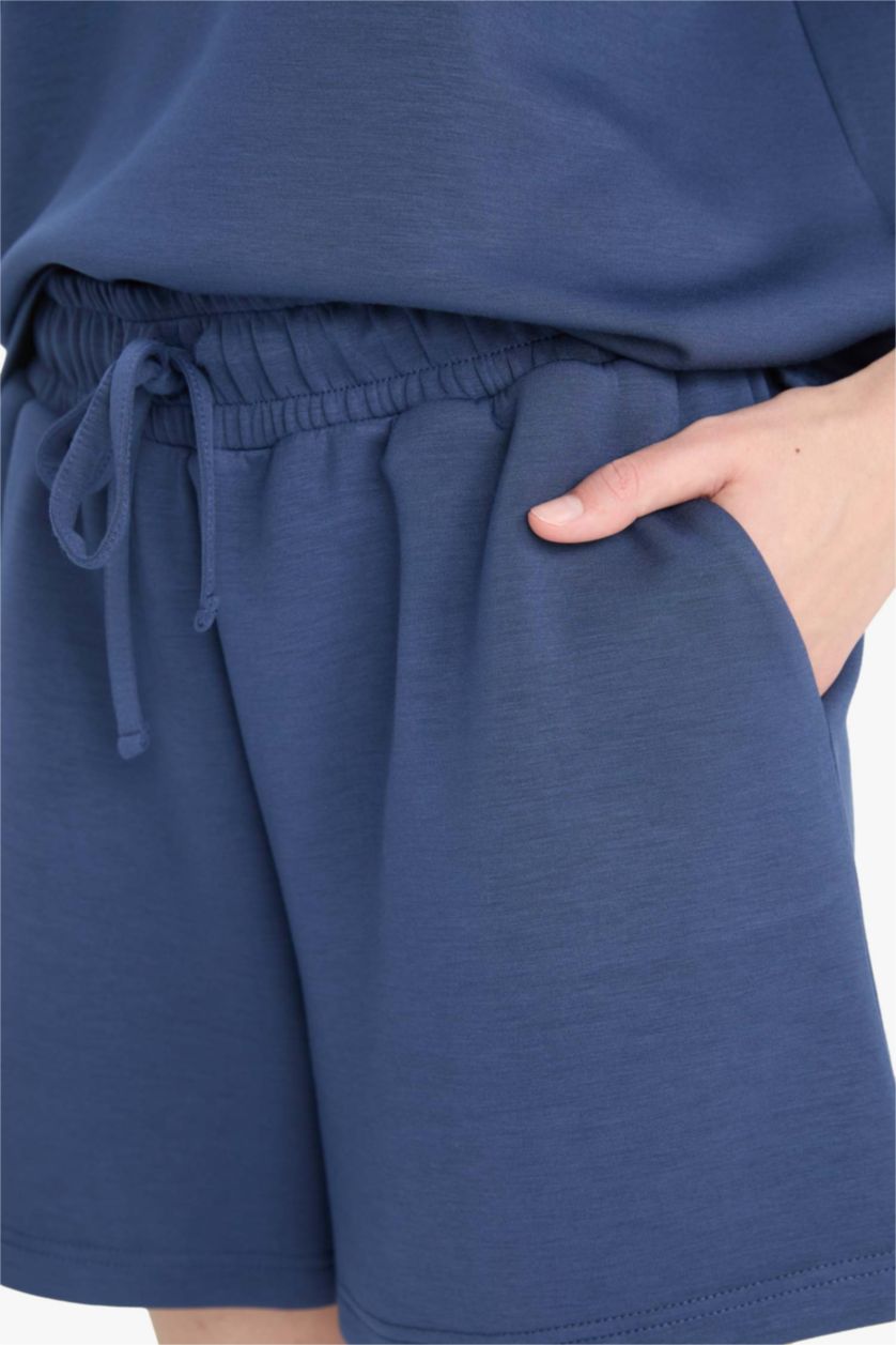 Әйелдерге индиго Шолақ шалбар