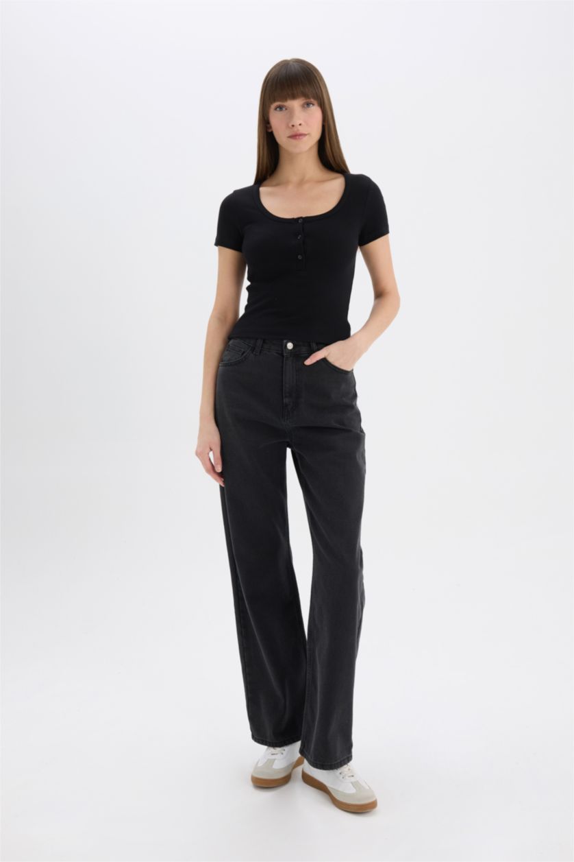 Kadın Siyah Slim Fit Dar Kesim Yuvarlak Yaka Basic Düz Fitilli Kaşkorse Kısa Kollu Siyah Tişört