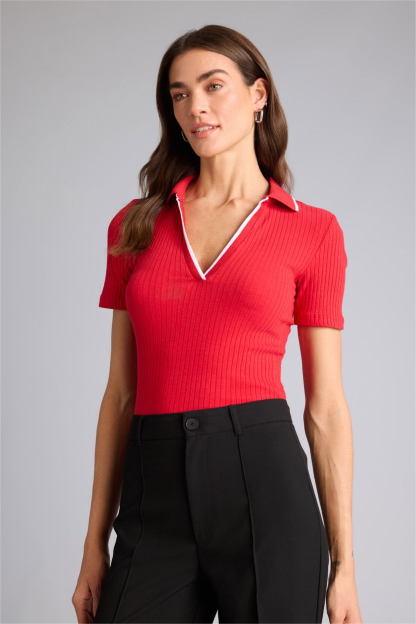 Woman Red تيشيرت بولو نص ردن سليم فيت مضلع