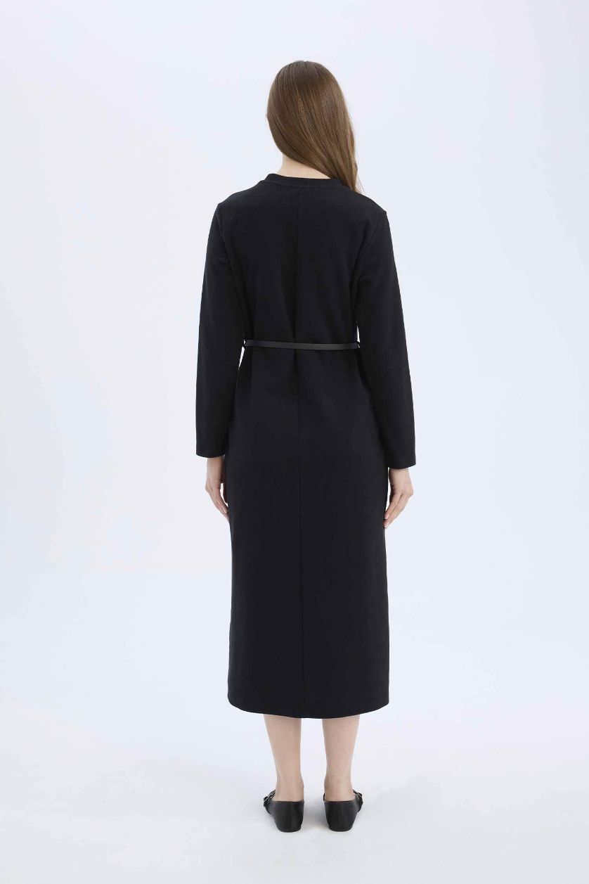 Kadın Siyah Regular Fit Bisiklet Yaka Uzun Kollu Kemerli Selanik Kumaş Maxi Tesettür Elbise