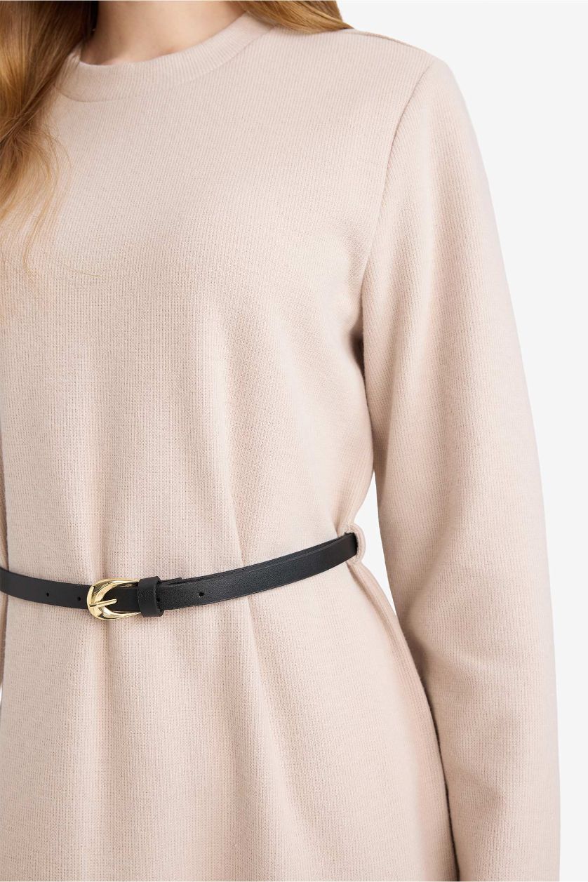 Kadın Doğal Bej Regular Fit Bisiklet Yaka Basic Düz Kemerli Uzun Kollu Selanik Kumaş Midi Elbise