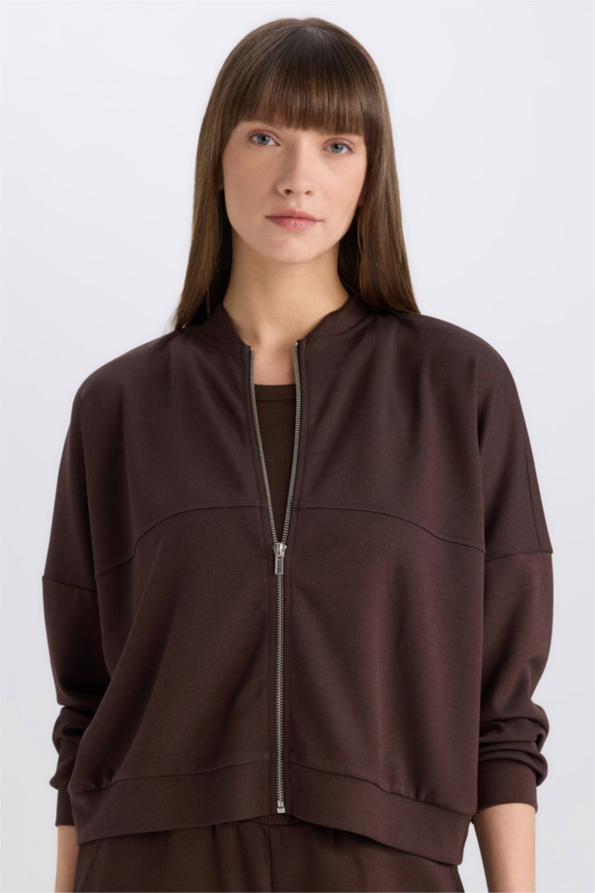 Kadın Kahve Relax Fit Hakim Yaka Basic Düz Fermuarlı Soft Touch Sweatshirt