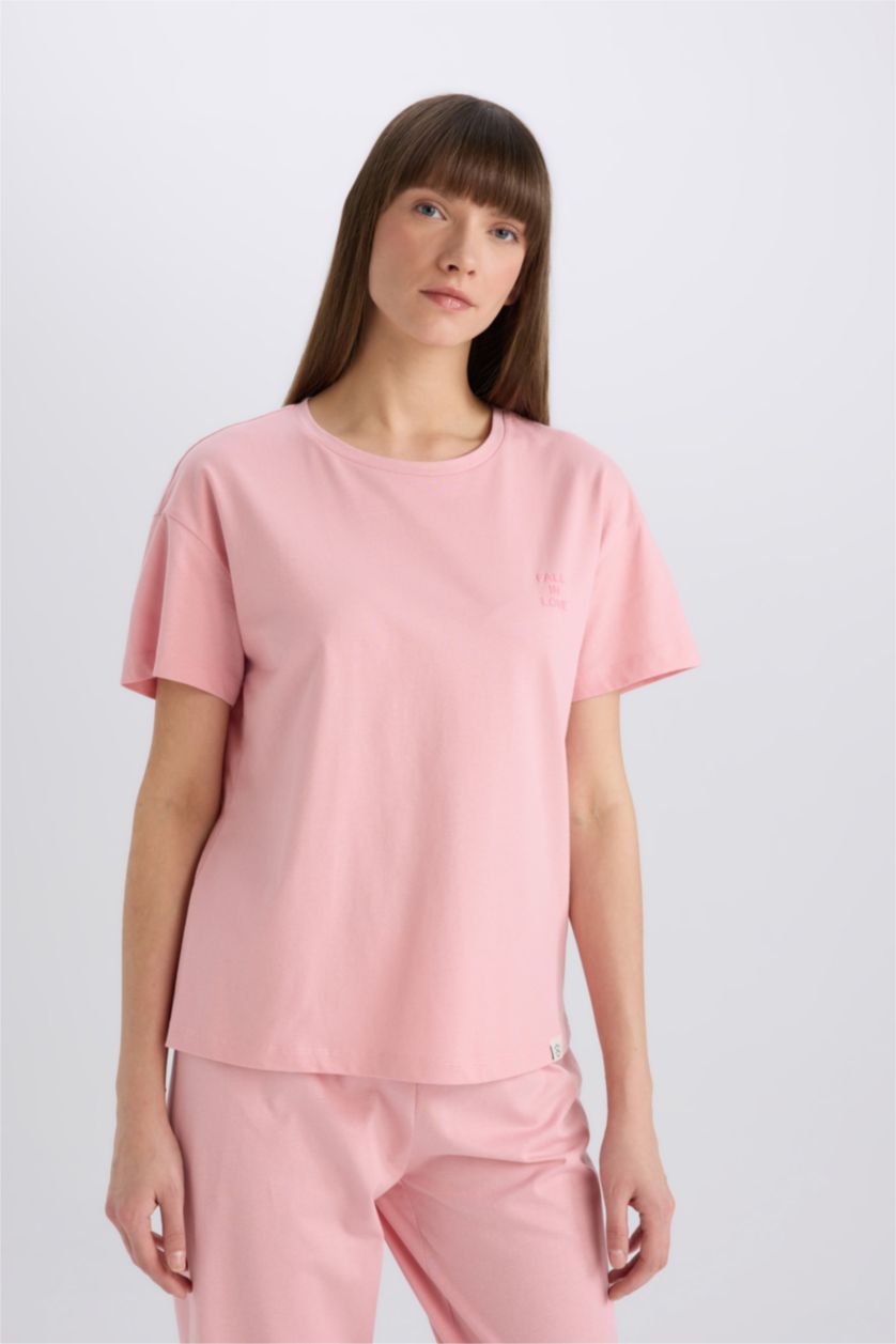 Kadın Gülkurusu Pijama Takımı Regular Fit Kısa Kollu Üst Uzun Alt