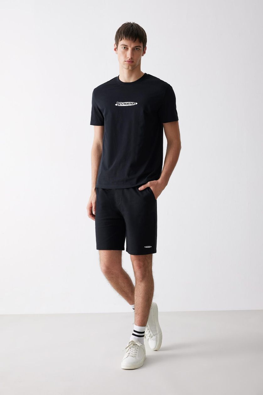 رجال أسود شورت بطبعة شعار بجيب