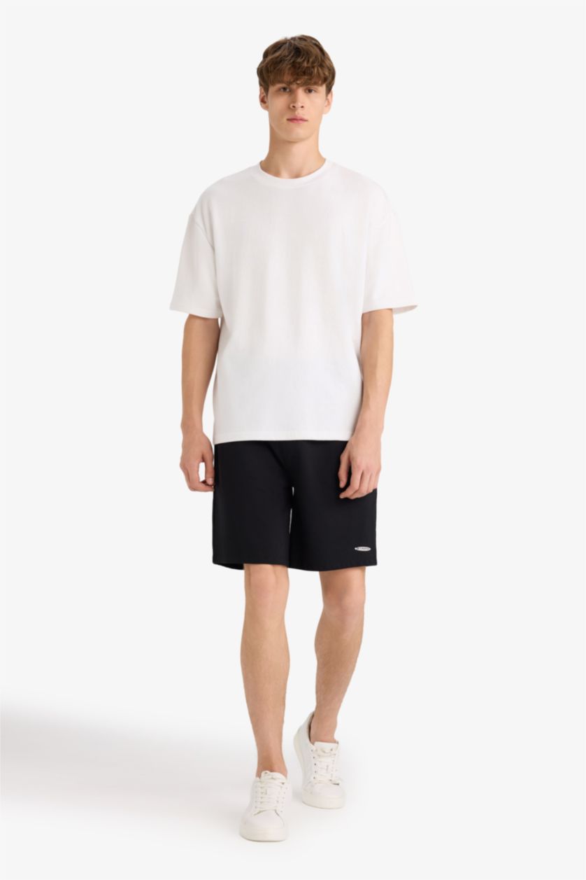 Man Black Skinny Leg Shorts
