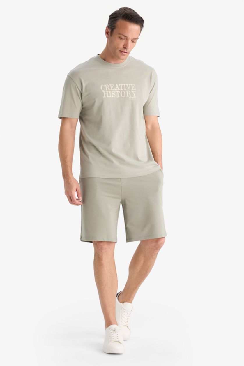 Man Light Khaki Skinny Leg Shorts