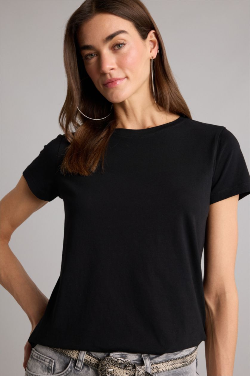 Әйелдерге қара Woman Short Sleeve T-Shirt