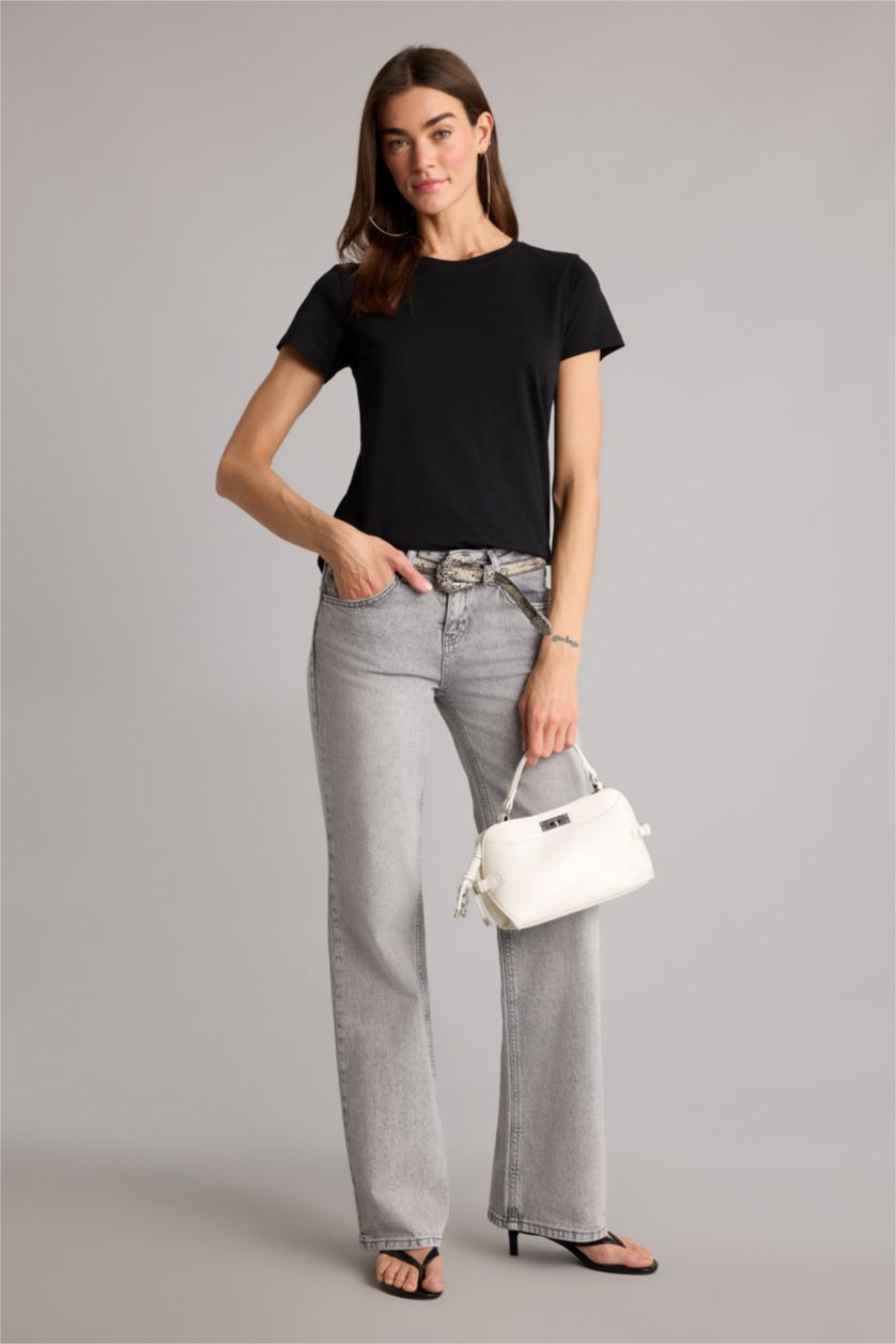 Әйелдерге қара Woman Short Sleeve T-Shirt