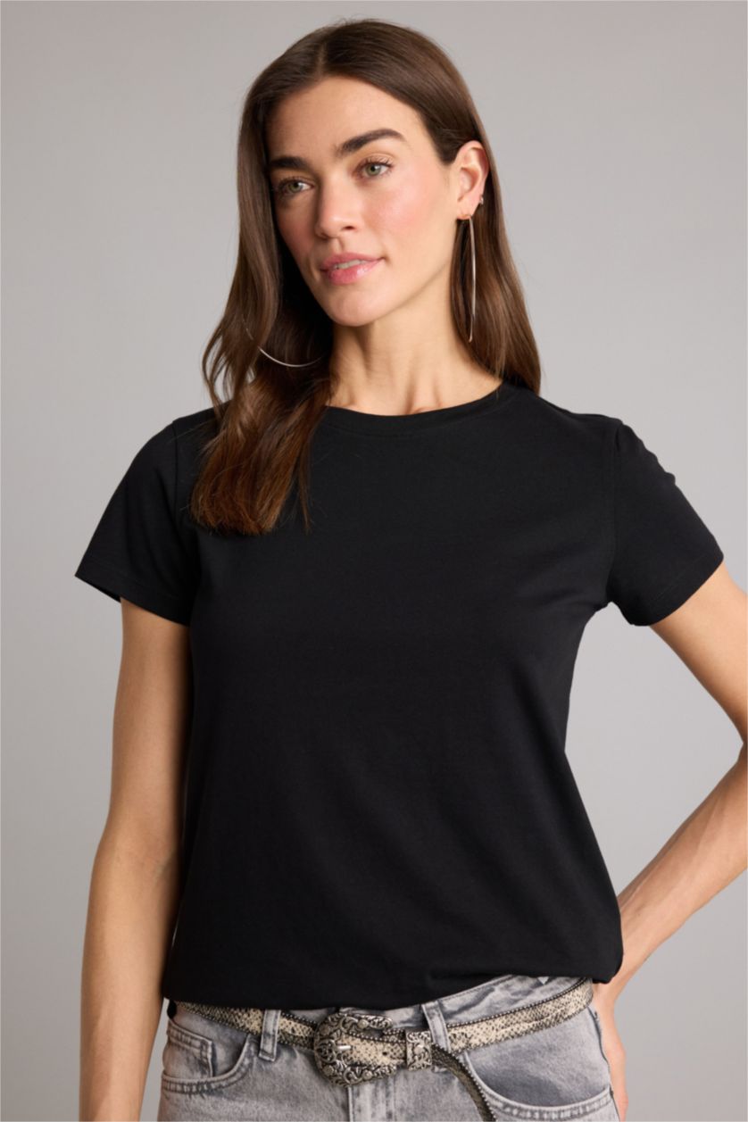 Әйелдерге қара Woman Short Sleeve T-Shirt