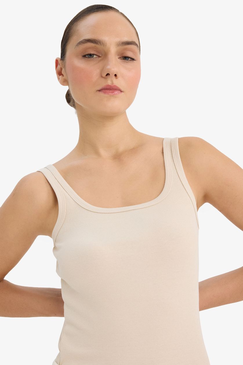 Woman Beige Slim Fit Basic Camisole Round Collar Tank Top