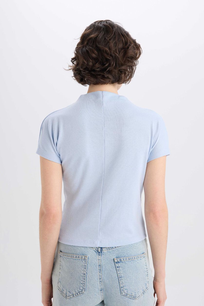 Kadın Açık Mavi Slim Fit Dar Kesim Bisiklet Yaka Basic Düz  Ribana Kısa Kollu Tişört