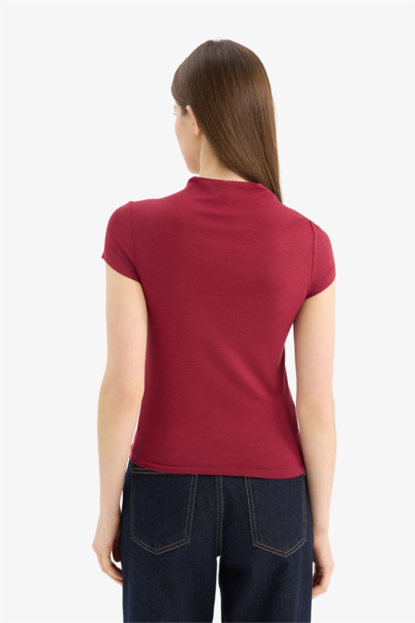 نساء خمري تيشيرت نص ردن سليم فيت بياخة عالية