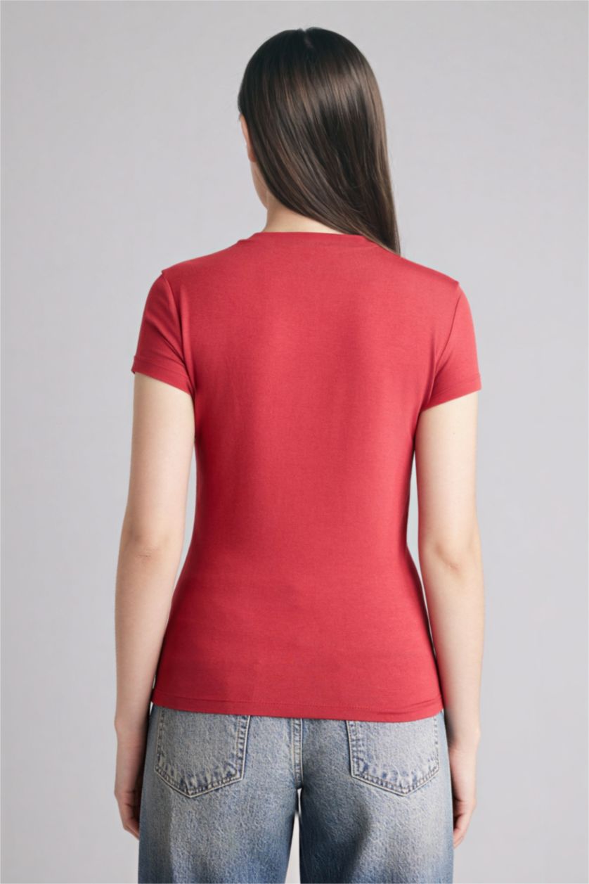 Woman Bordeaux تيشيرت نص ردن سليم فيت وياخة عالية