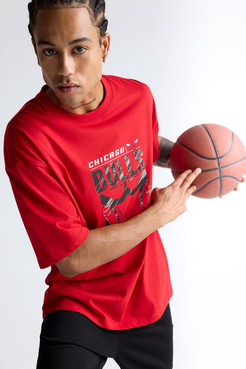 Erkek Kırmızı %100 Pamuk NBA Chicago Bulls Oversize Geniş Kalıp Bisiklet Yaka Kısa Kollu Tişört