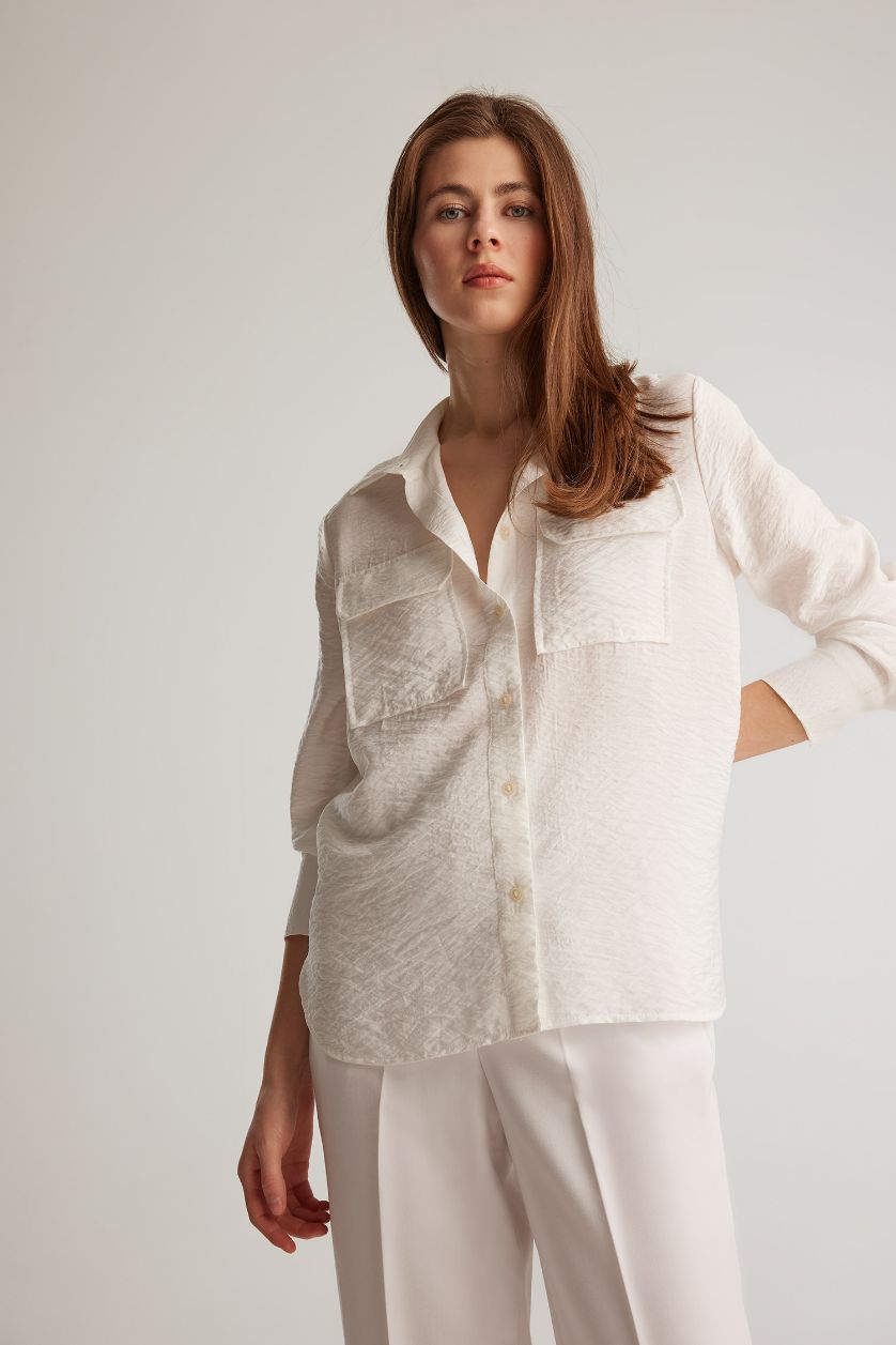 نساء بيج فاتح قميص كم طويل قصة عادية بياقة قميص