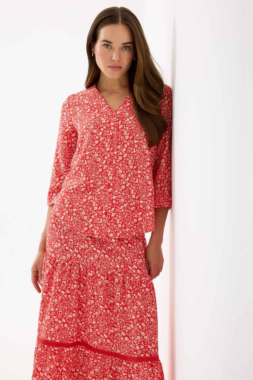 Kadın Kırmızı Regular Fit Desenli V Yaka Yarım Kollu Gömlek