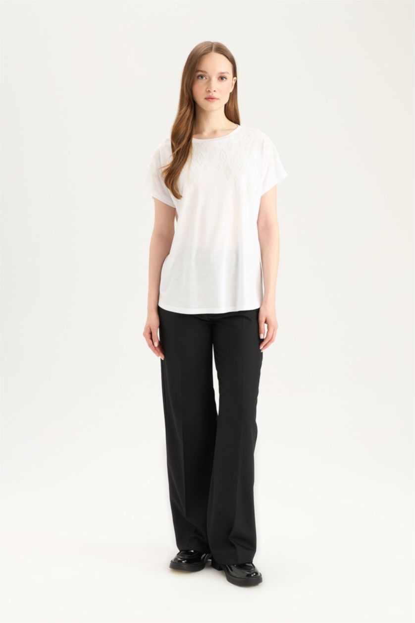 FEMME Blanc T-shirt blanc basique à col rond et manches courtes