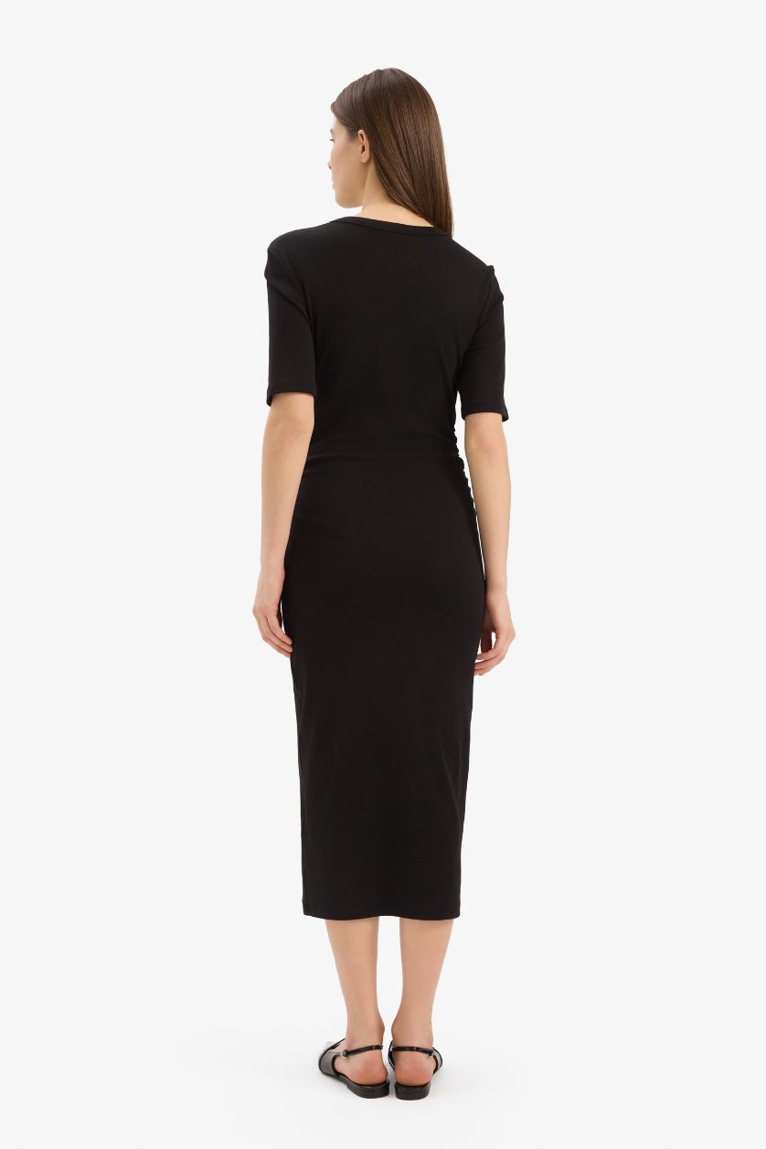 Kadın Siyah Bodycon Vücudu Saran Bisiklet Yaka Basic Düz Ribana Kısa Kollu Midi Elbise