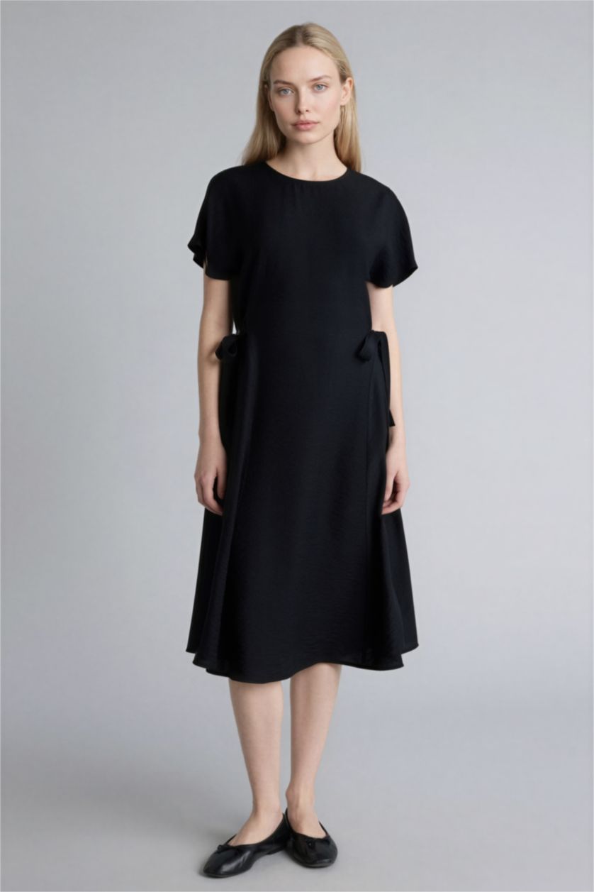 Kadın Siyah Yarasa Kollu Midi Elbise