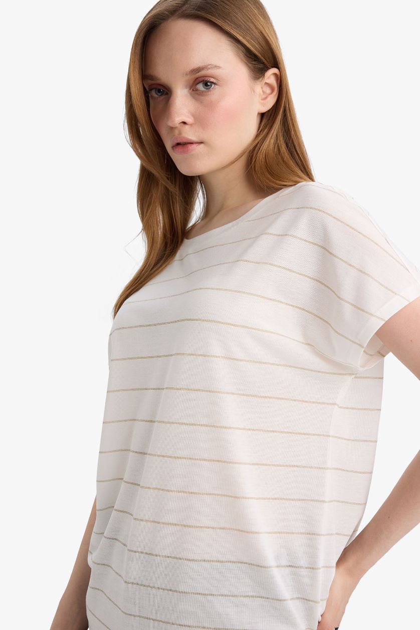 Woman Ecru Crew Neck Short Sleeve T-Shirt