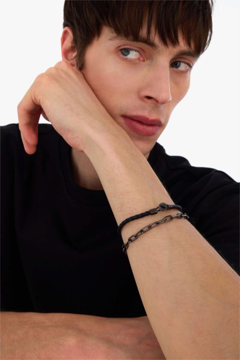 Erkek Siyah AtolyeWolf x DeFacto Erkek 2'li Siyah Forsa Siyah Deri Çelik Parçalı ve Çelik Zincirli Bileklik