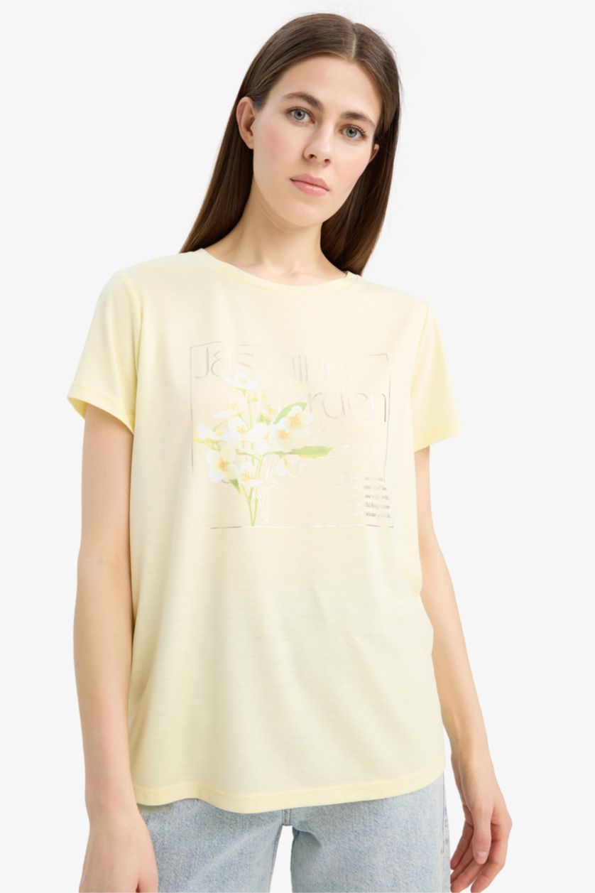 نساء أصفر فاتح Regular Fit Short Sleeve T-Shirt