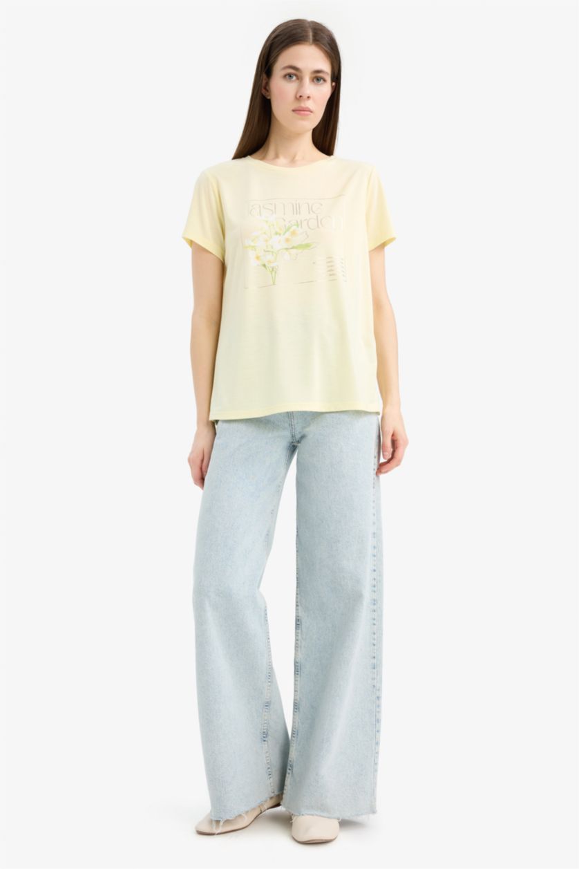 نساء أصفر فاتح Regular Fit Short Sleeve T-Shirt
