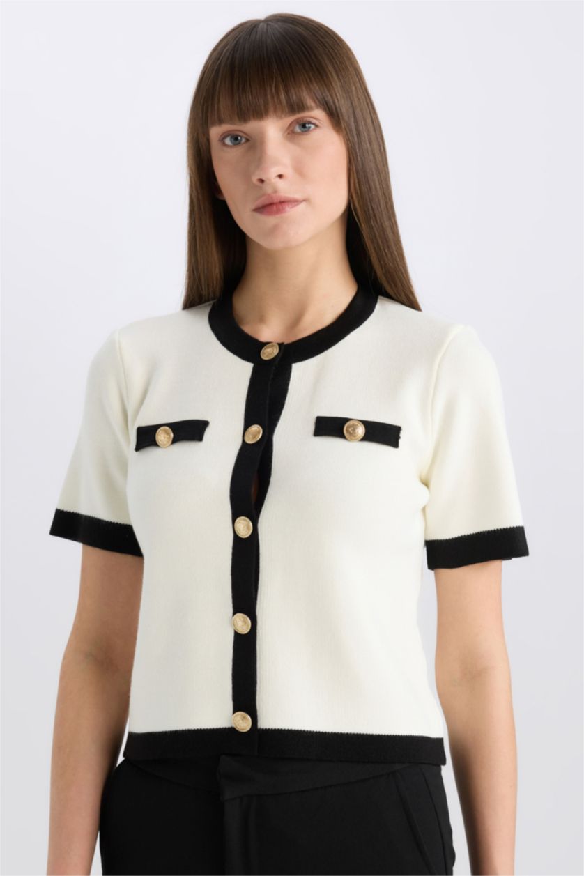 Woman Ecru Regular Fit Crew Neck Cardigan