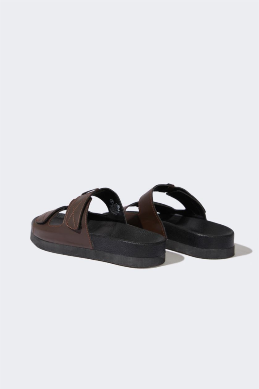 Erkek Kahve Erkek Düz Taban Çift Bantlı Suni Deri Terlik