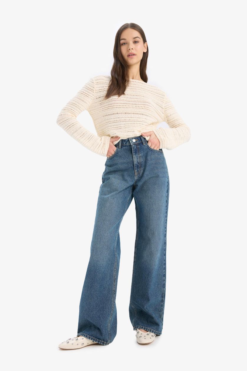 Женщины Бежевый Оверсайз Свитер Из Ажурной Трикотажной Ткани С Широкой Лодочной Горловиной