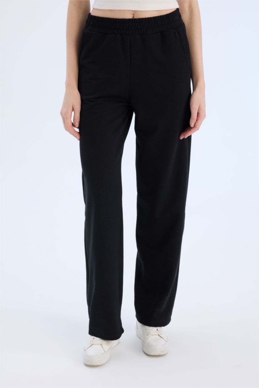 Women Black Straight Fit Thin Sweatshirt Fabric Trousers