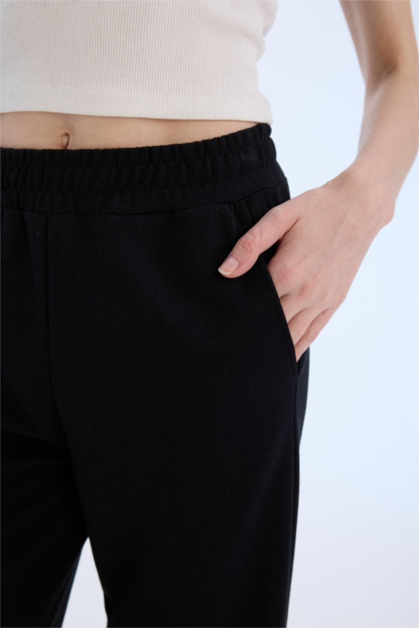 Women Black Straight Fit Thin Sweatshirt Fabric Trousers