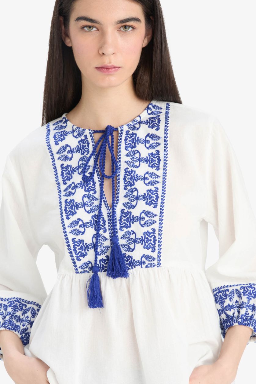 Woman Blue Regular Fit Crew Neck Long Sleeve Blouse