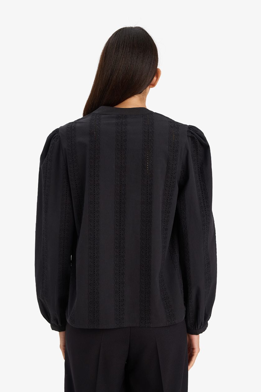 WOMAN Black Fitted Crew Neck Embroidered Long Sleeve Shirt